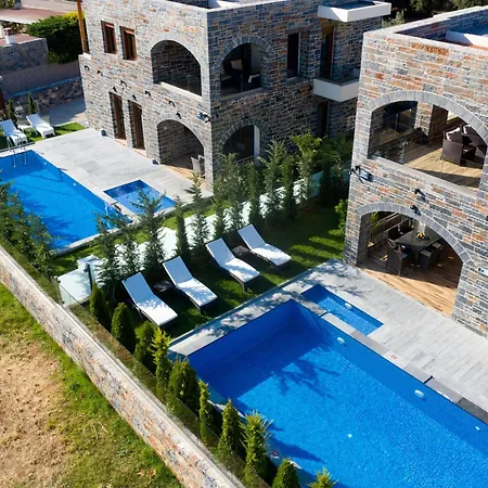 Turtulli Castle , A Sea Escape Вилла